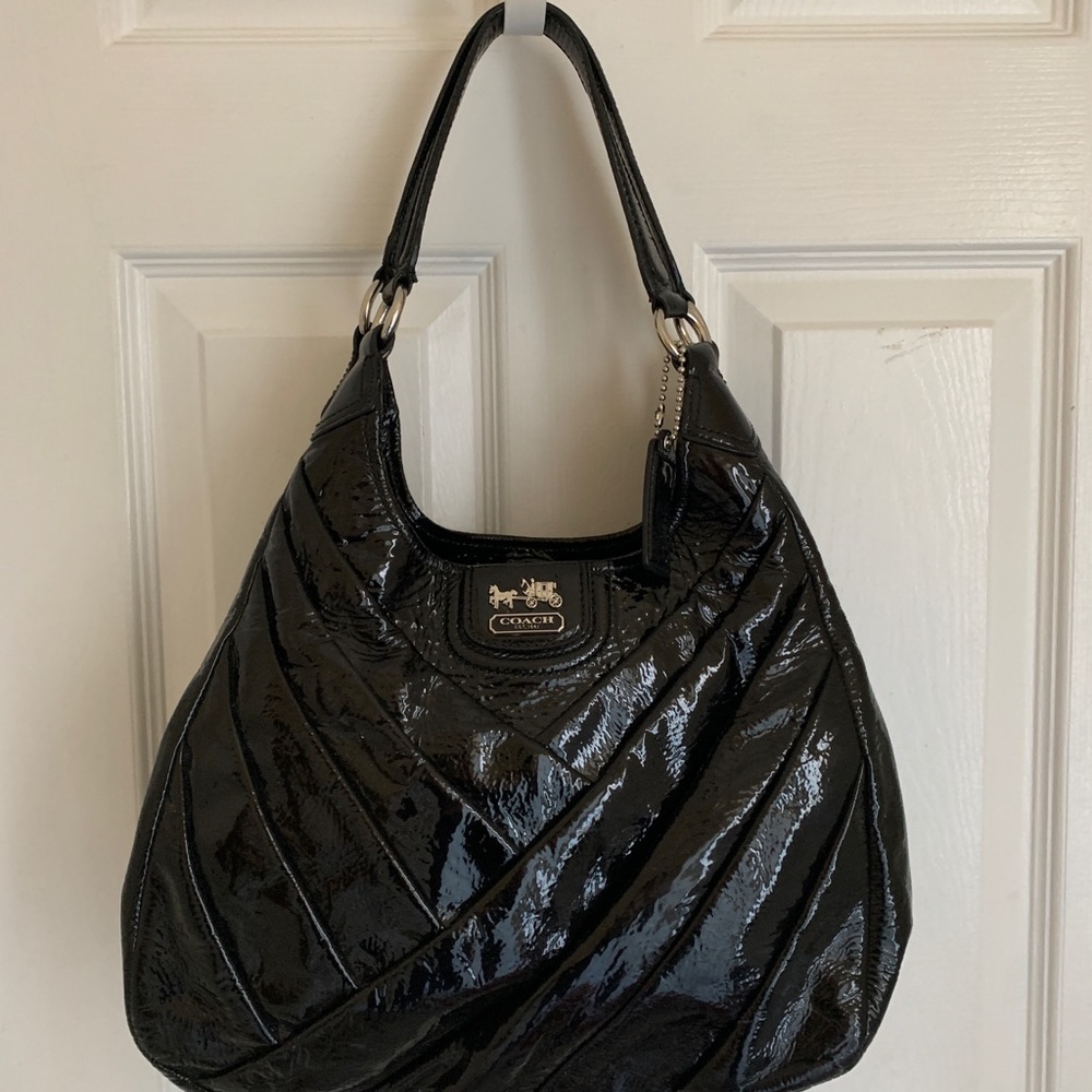 Coach bag black patent leather Madison Maggie